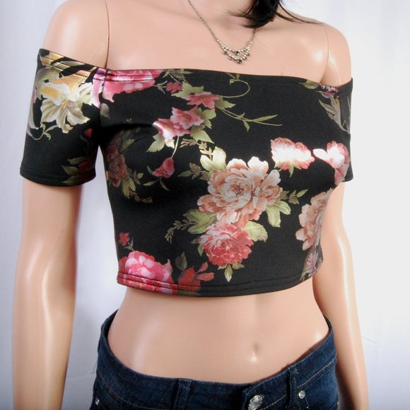 Charlotte Russe Tops - Charlotte Russe – Floral Cold Shoulder Crop Top